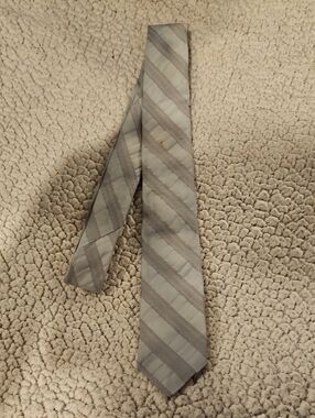 Alessandro Silver-Gray Striped Tie